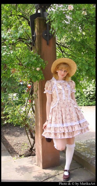 Country_Lolita_by_MarikuArt