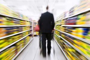 95839-Man-shopping
